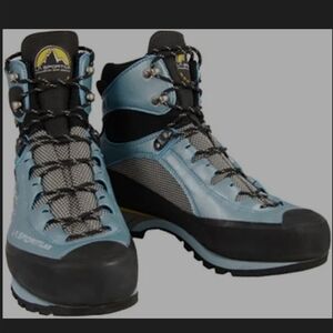 La Sportiva Mountaineering Boots 🏔 Womens Size 7.5 Metallic Blue Like New